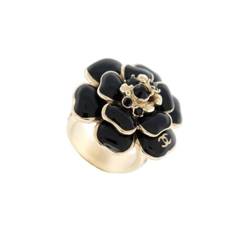 bague fleur chanel|bagues chanel.